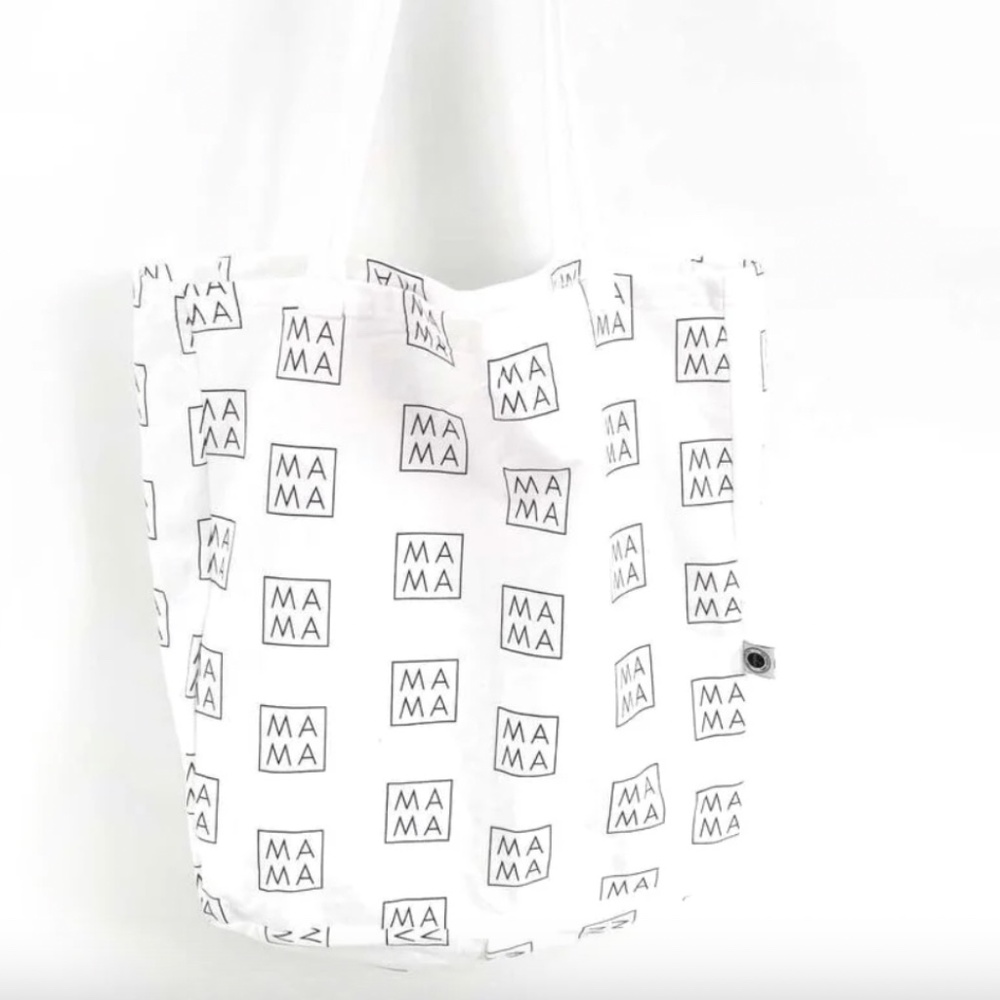 MAMA | TOTE
